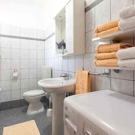 Dujmovic Ivo 2 شقة باشْكا