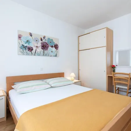 Dujmovic Ivo 2 Apartment Baska (Krk)