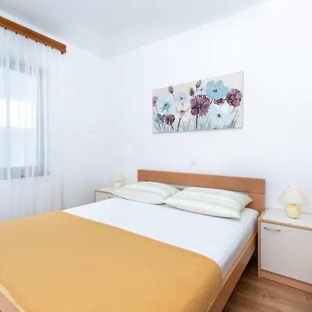 Dujmovic Ivo 2 Apartment Baska (Krk)